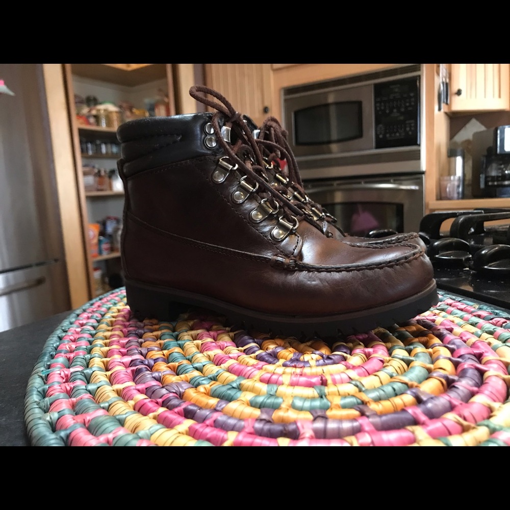 HHBrown Brown Leather and GORE TEX boots size 5